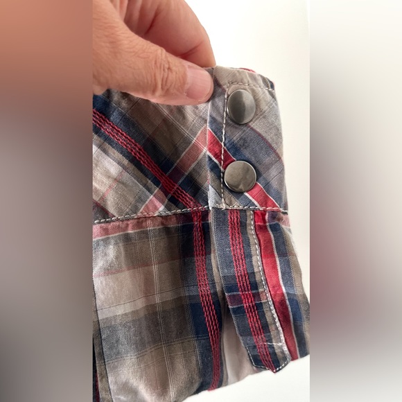BKE Women’s Plaid Snap Button Down Western Shirt - Picture 4 of 8